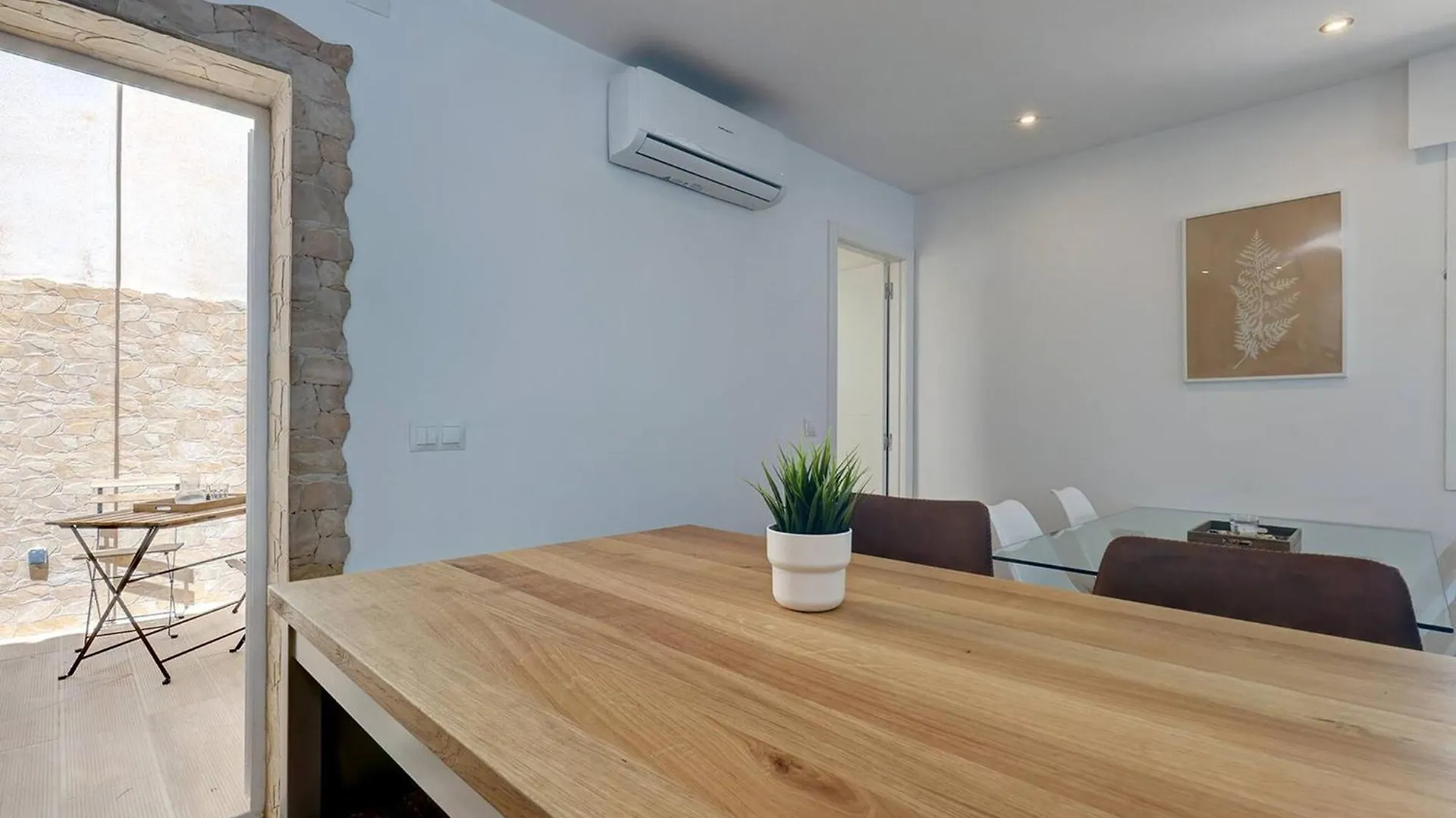 別荘 098 Traditional 2 Bed Pueblo Townhouse With Private Terrace ベナルマデナ